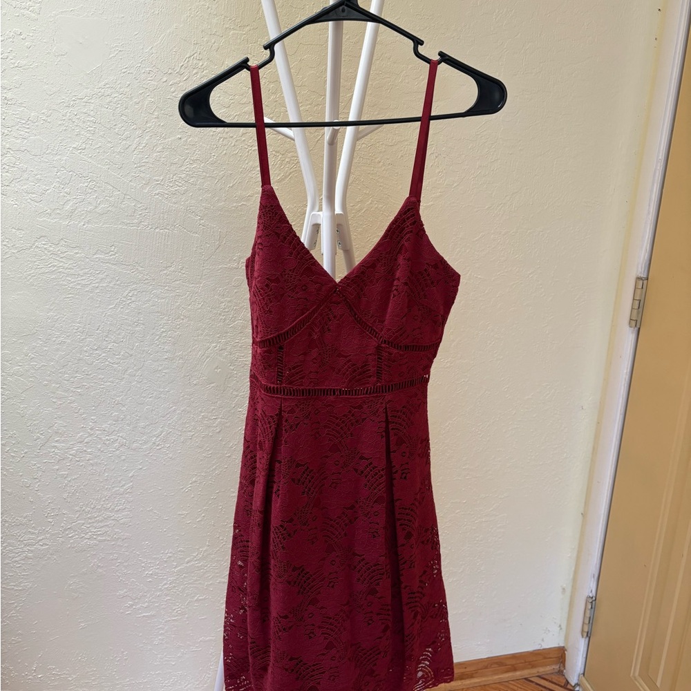 MiaoMiao Elegant Burgundy Lace Dress